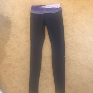 Lululemon size 6 legging excellent condition